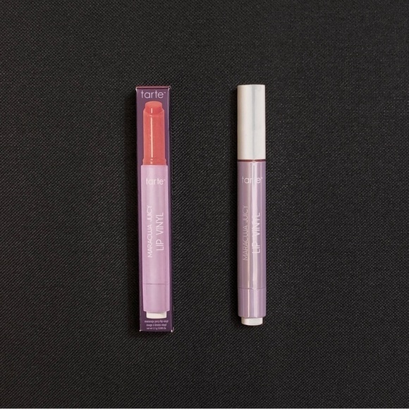 TARTE Shimmering Rose Maracuja Juicy Plumping Lip Oil Hydrating Gel to Oil Gloss - Picture 1 of 3